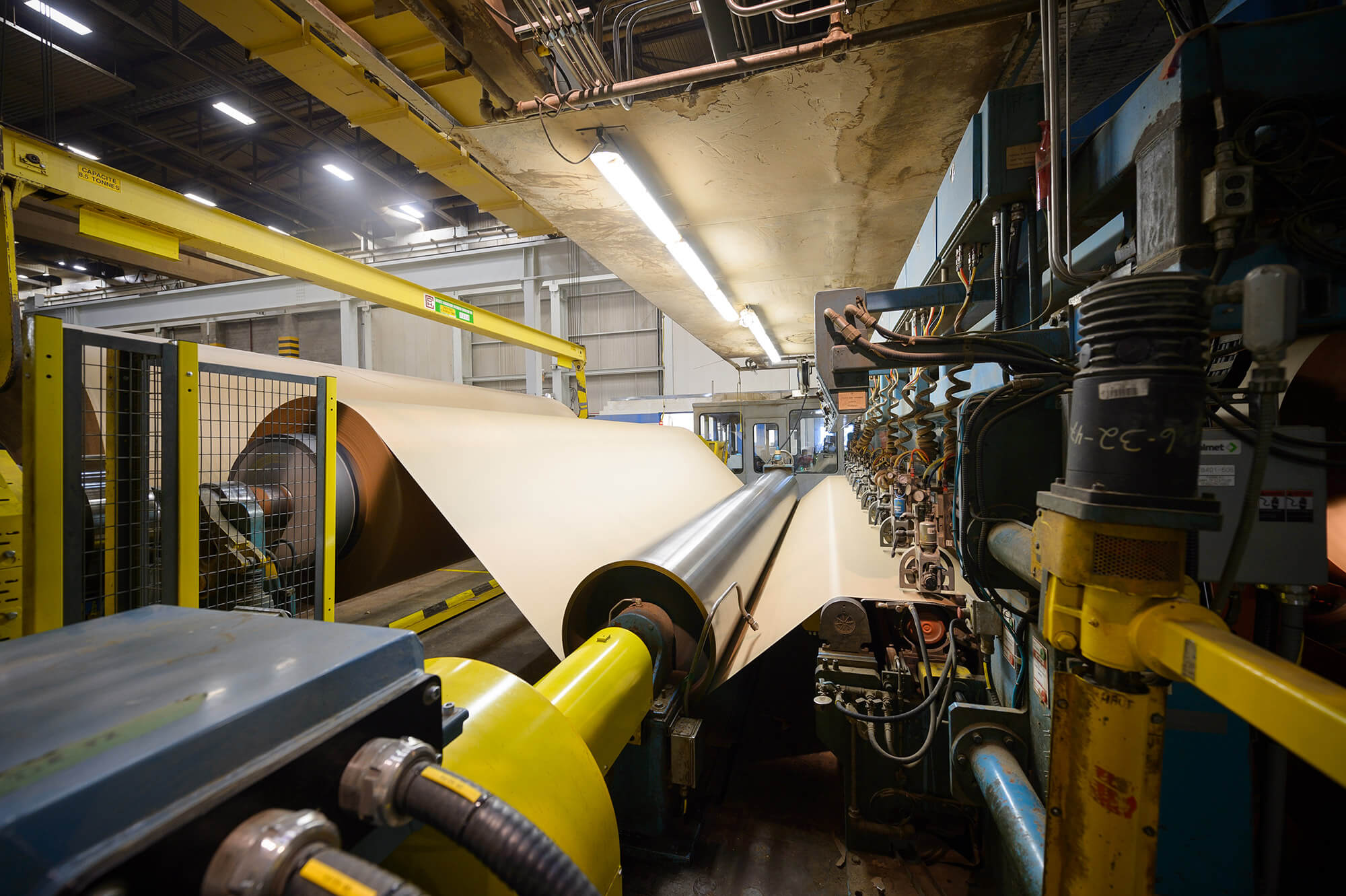 Trung Quốc miễn thuế nhập khẩu đối với giấy bao bì hòm hộp tái chế của Lào