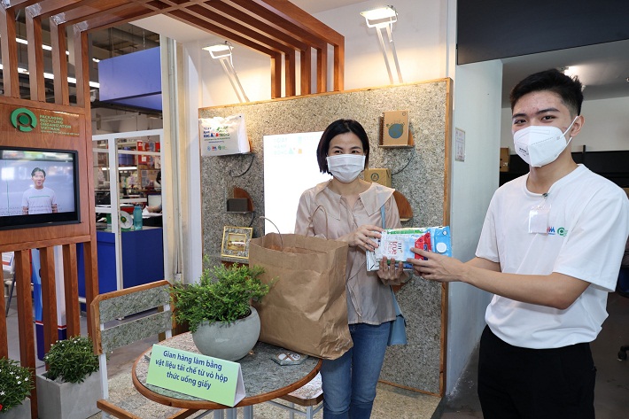 tai-khoi-dong-chuong-trinh-thu-gom-vo-hop-giay-tai-cac-sieu-thi-mega-market-o-ha-noi-va-tp-ho-chi-minh