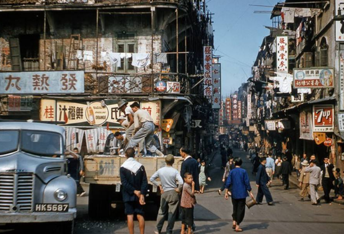 Những ngày đầu lập nghiệp ở Hong Kong, bà gặp không ít khó khăn. Ảnh minh họa: Sohu